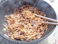 五味俱全的鱼香肉丝做法图解7)