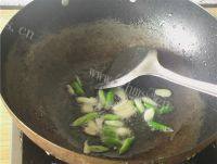 醋溜土豆丝做法图解5)