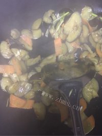 唇齿留香的糖醋茄子做法图解8)