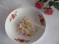 家常菜芹菜炒土豆片做法图解2)