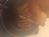 自制平底锅版烤大虾做法图解3)