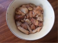美味的辣子鸡做法图解1)