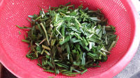 家常菜清炒韭菜做法图解1)