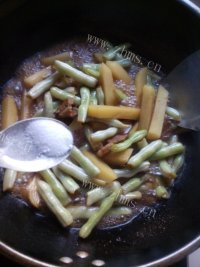十分可口的土豆炖芸豆