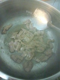 美味的黑椒牛柳炒意面做法图解11)