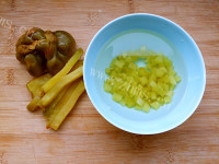 肉末蚬子蒸豆腐做法图解1)