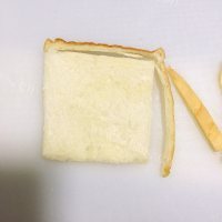 美味乳酪肉松卷做法图解4)