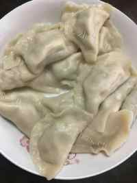 色香味俱全的鲅鱼饺子做法图解5)