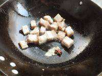 家常菜芋头红烧肉做法图解5)