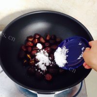 好吃的糖炒橘味栗子做法图解8)