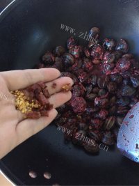 好吃的红糟炒砚子做法图解4)