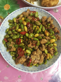 美味的肉沫毛豆粒做法图解2)