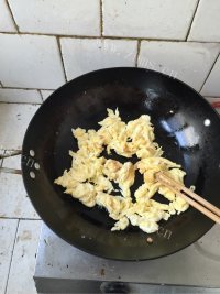 家常菜丝瓜鸡蛋做法图解2)