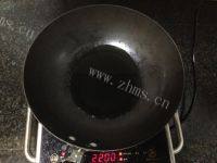自制糖霜核桃做法图解2)