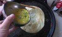 自制鸡蛋灌饼做法图解5)