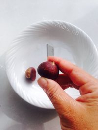 好吃的糖炒橘味栗子做法图解2)