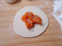 胡萝卜肉包做法图解7)