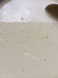 简易的鸡蛋饼做法图解7)