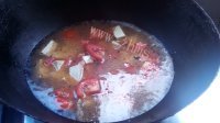美味的西红柿豆腐汤做法图解5)