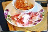 家常菜泡菜五花肉做法图解1)