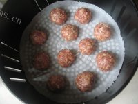 自制意式鲜虾肉丸披萨做法图解11)