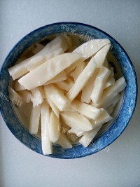 家常菜糖醋藕条做法图解4)