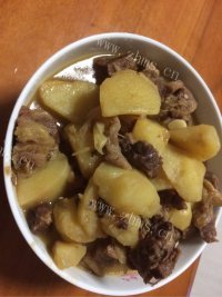 口感丰富的咖喱土豆牛肉