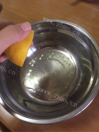 美味的蛋白糖做法图解2)