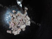 家常菜西芹炒肉做法图解5)