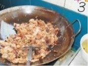 肉烧茄片做法图解3)