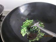 可口的虾仁豆腐做法图解8)