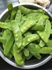 好吃的扁豆炒肉做法图解1)