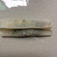 咸甜适中的韭菜鸡蛋煎饺做法图解5)