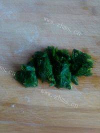 口感丰富的凉拌芹菜叶做法图解3)