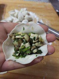 好吃的香菇油菜素水饺做法图解18)