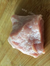 家常菜秋葵炒肉片做法图解3)