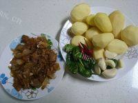 家常菜土豆烧牛筋做法图解1)