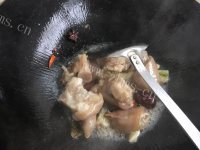 美味佳肴般的红烧猪蹄做法图解4)