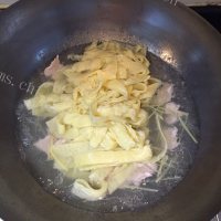 营养丰富的烫蛋皮做法图解13)