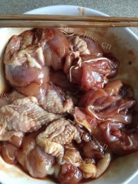 回味无穷的照烧鸡腿肉做法图解3)