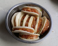 色香味俱全的烧汁茄子做法图解3)