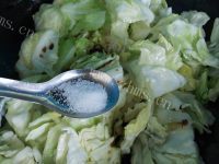 满口清香的手撕包菜做法图解7)