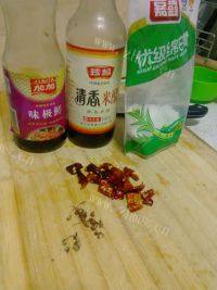 易做的金针菇拌黄瓜做法图解1)