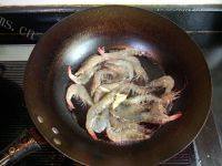 「手工美食」时蔬虾仁做法图解4)