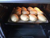 全麦肉松面包卷做法图解10)