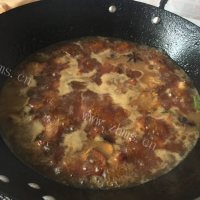 家常菜香菇烧肉做法图解8)
