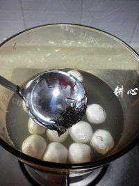 简易发菜鱼丸汤做法图解7)