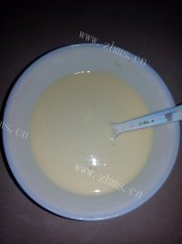 自制奶香鸡蛋饼做法图解2)