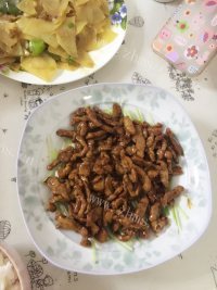 芳香四溢的京酱肉丝做法图解3)