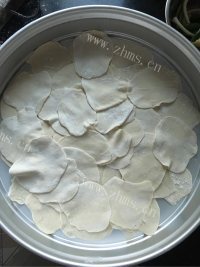 色泽鲜亮的地锅鸡做法图解5)
